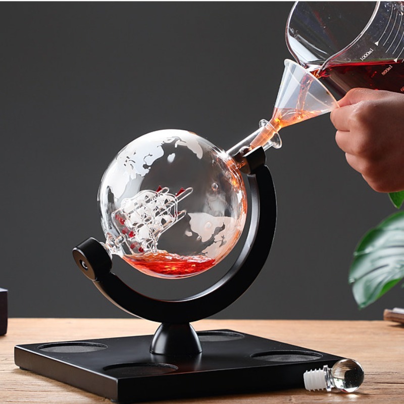 Dekoratives Globus-Weindekante – Home Bar Stand Bewertung und Preis